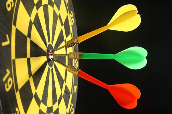 Tiga Warna Anak Panah Bullseye Tersebut — Stok Foto