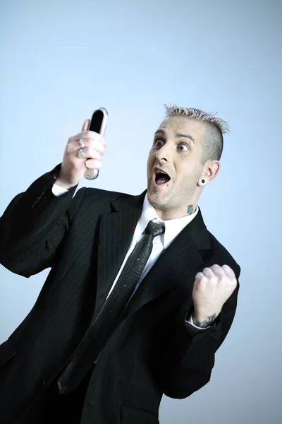 Geschäftsmann Mit Piercing Phone — Stockfoto