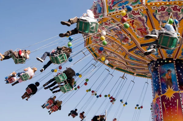 Whirligig Oktoberfest Carrossel Com Pessoas — Fotografia de Stock