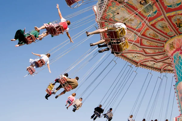 Whirligig Oktoberfest Carrossel Com Pessoas — Fotografia de Stock