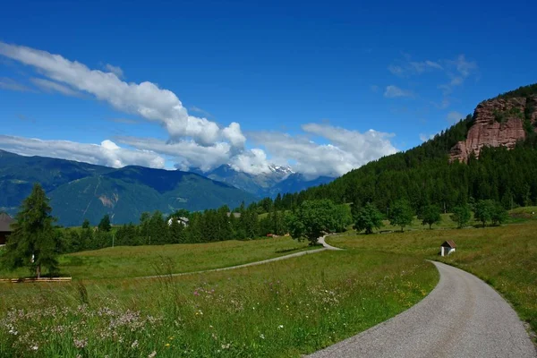 Prachtig Uitzicht Alpen Bergen Achtergrond — Stockfoto