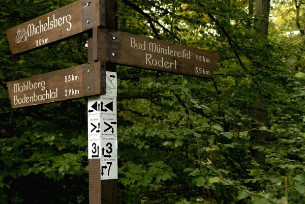 View Modern Road Sign — Stock Photo, Image