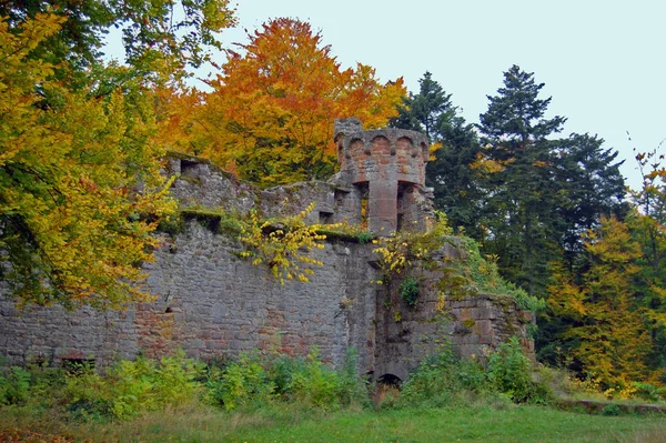 Malowniczy Widok Majestatyczną Średniowieczną Architekturę — Zdjęcie stockowe