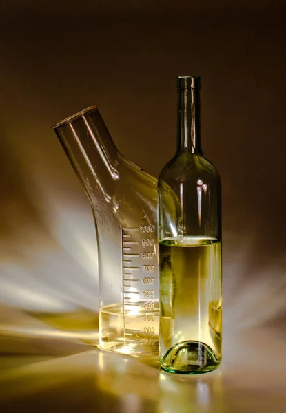 Een Fles Cognac Een Glas Wijn — Stockfoto