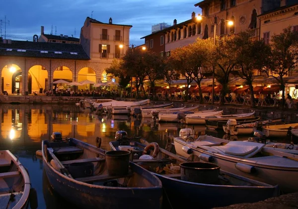 Dezensano Del Garda Night — 스톡 사진