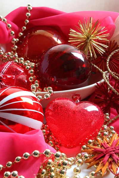 Ornamentos Christmas Con Cadena Oro —  Fotos de Stock