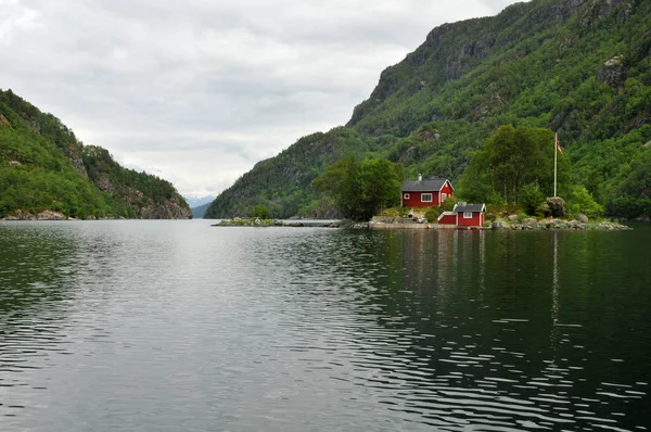Pequena Casa Campo Uma Ilha Fjord Norway — Fotografia de Stock
