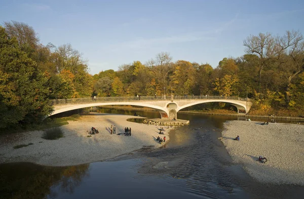 Noite Outono Isar Munich — Fotografia de Stock