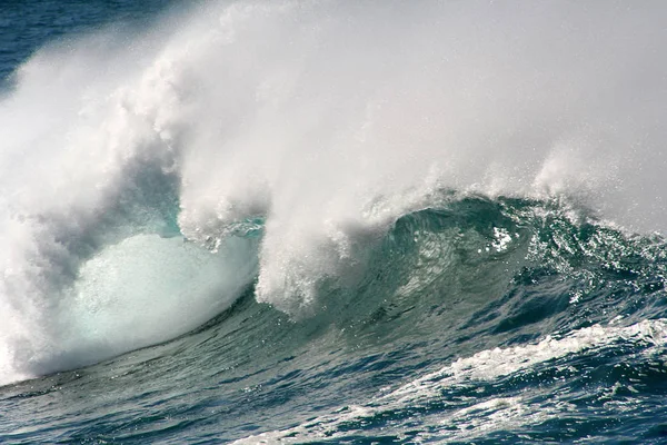 Onde Del Mare Che Schizzano Sull Oceano — Foto Stock