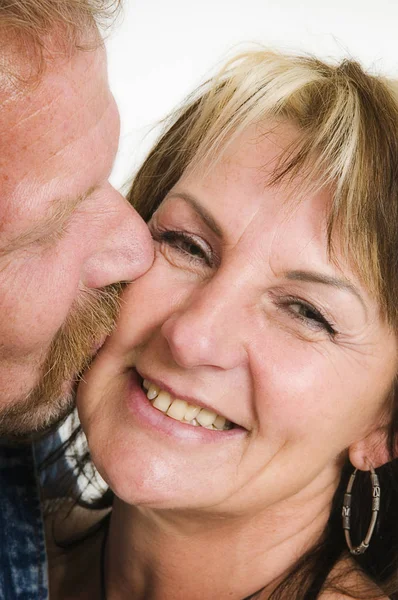 Beijo Bochecha — Fotografia de Stock