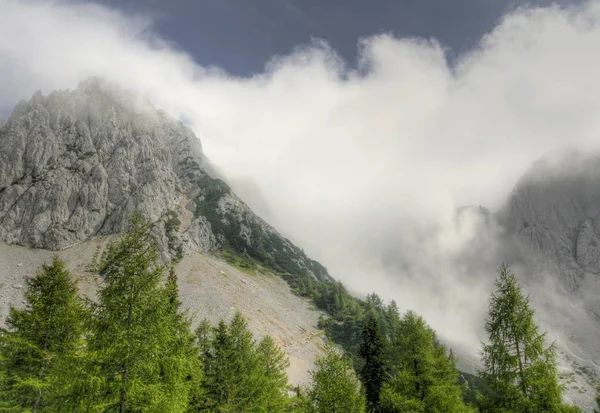 Güzel Alpler Manzarasının Manzarası — Stok fotoğraf