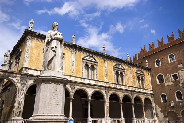 Piazza Dei Signori Met Dante Verona — Stockfoto