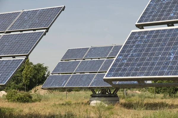 Três Painéis Solares Industriais — Fotografia de Stock