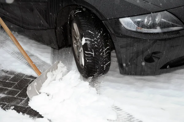 Carro Coberto Neve Inverno — Fotografia de Stock