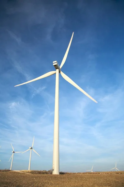 Molino Viento Energía Eléctrica Alternativa — Foto de Stock