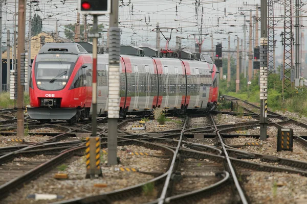 Trem Passageiros Uma Férrea Pequim China — Fotografia de Stock