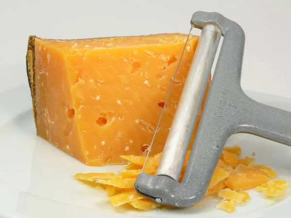 Queso Cuchillo Sobre Fondo Blanco — Foto de Stock