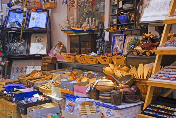 法国普罗旺斯市场的摊位 — 图库照片