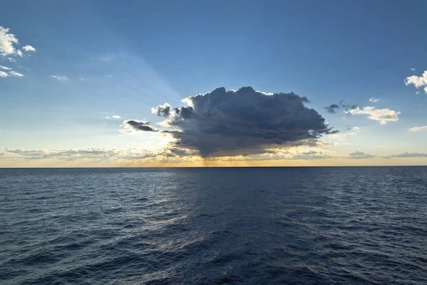 Облако Море — стоковое фото