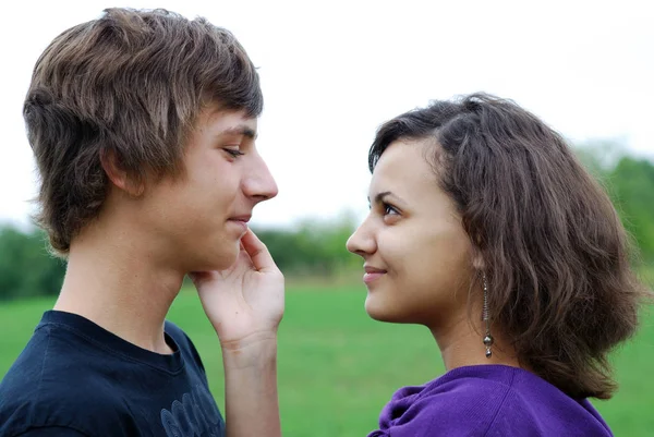 Primer Plano Pareja Joven —  Fotos de Stock