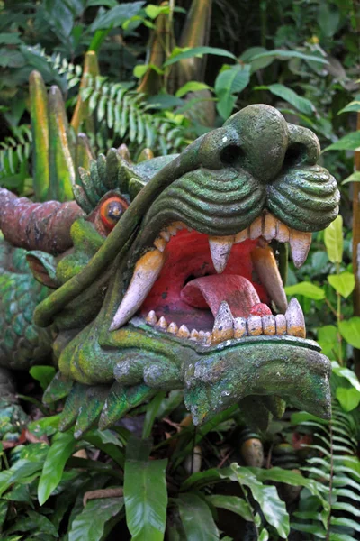 Dragon Statue Park — Stock Photo, Image