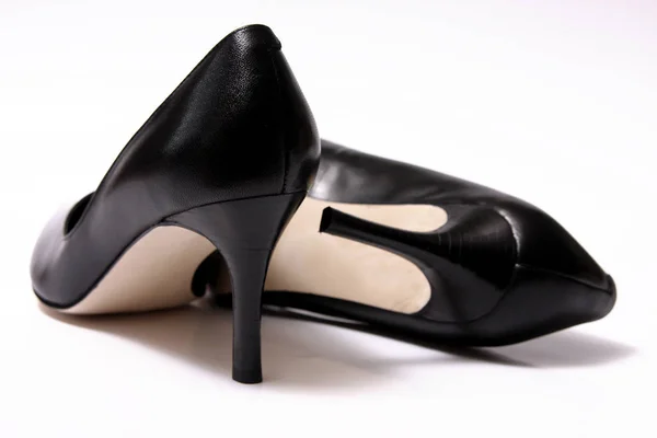 Sapatos Femininos Couro Preto Fundo Branco — Fotografia de Stock
