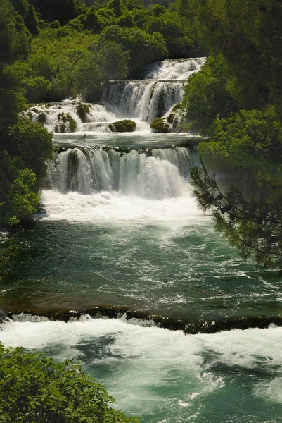 Schilderachtig Uitzicht Majestueus Landschap Met Waterval — Stockfoto