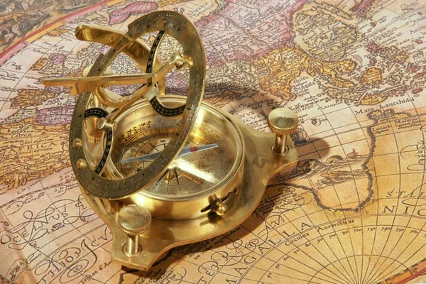 Expeditionsreisen Kompass Geographie — Stockfoto