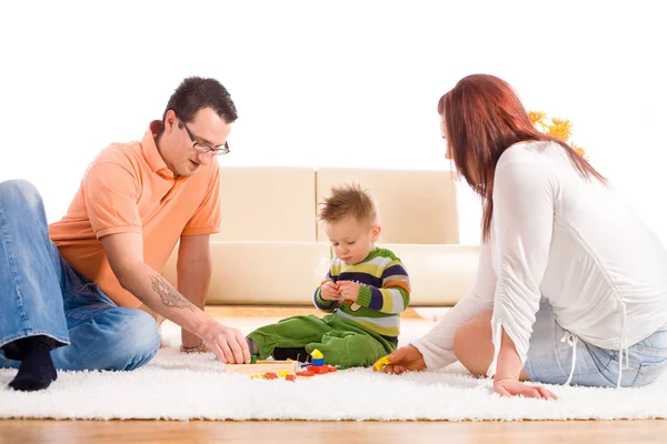 Familia Jugando Casa —  Fotos de Stock