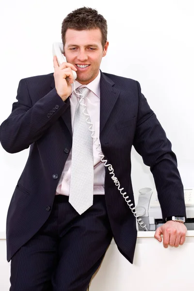 Affärsman Ringer Telefon — Stockfoto