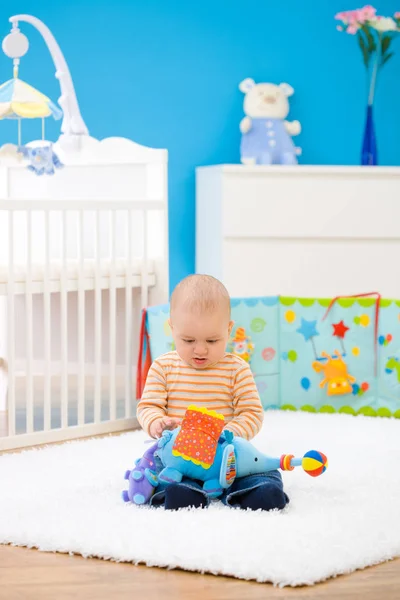 Bebê Brincando Casa — Fotografia de Stock