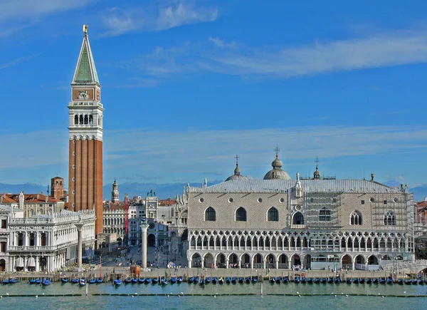 意大利旅游 游览威尼斯城市建筑 — 图库照片