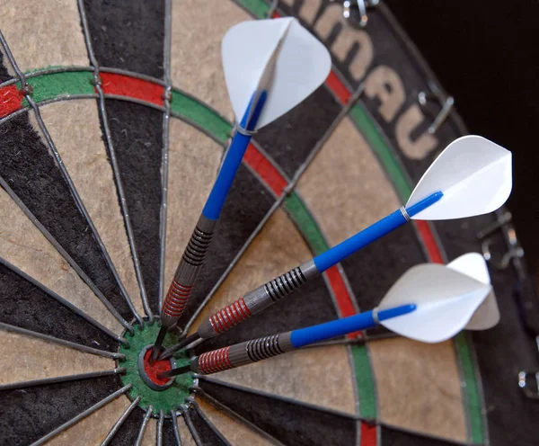 Dartboard Arrows Isolated — Stock Photo, Image