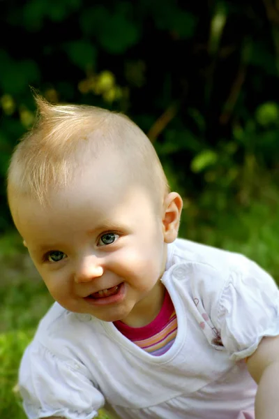 Närbild Porträtt Söt Baby — Stockfoto