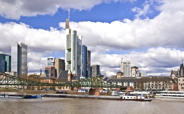 Vista Panorâmica Majestosa Cidade Urbana — Fotografia de Stock