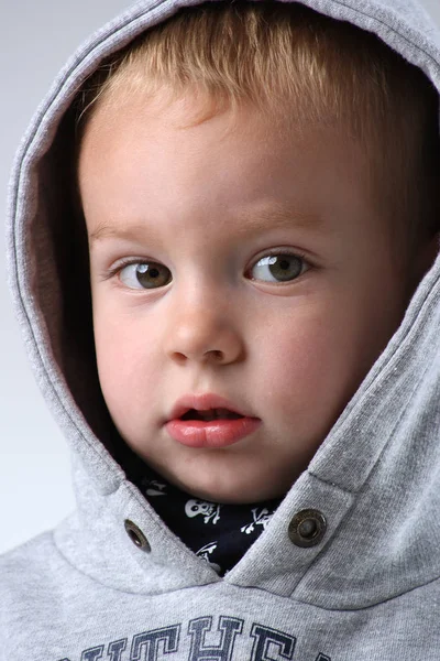 かわいい子供の肖像 幸せな子供時代のコンセプト — ストック写真
