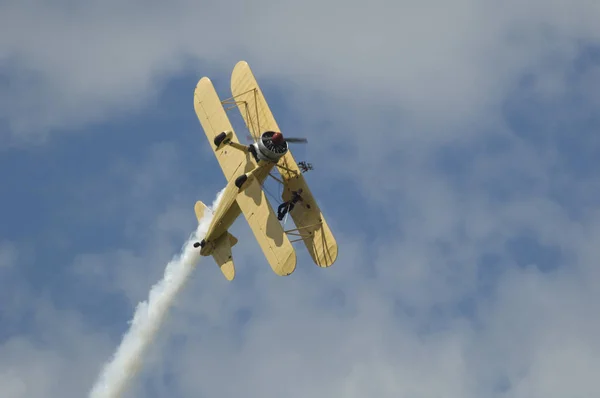 Aerobatika Letecká Přehlídka Obloze — Stock fotografie