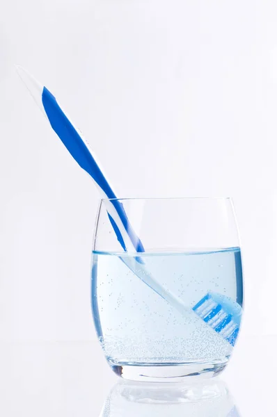 Zahnbürste Wasserglas Mit Mundwasser — Stockfoto