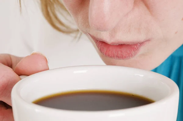 Frau Trinkt Kaffee Café — Stockfoto