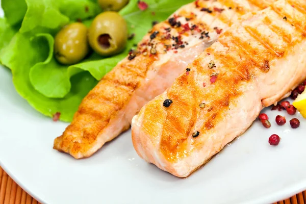 Gegrilde Zalmsteak Zeevoedsel — Stockfoto