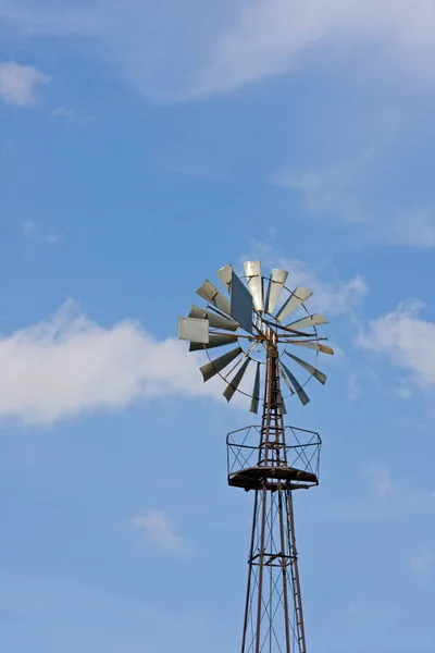 Old Windmill Cloudy Day — Stock Photo, Image