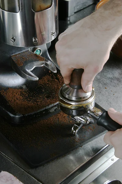 Chef Preparando Café Cocina — Foto de Stock