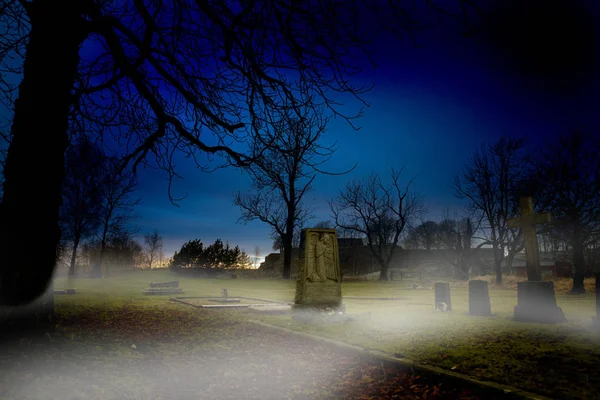 Kísérteties Halloween Éjszakai Jelenet — Stock Fotó