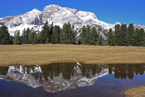 Vista Panorâmica Majestosa Paisagem Dolomitas Itália — Fotografia de Stock