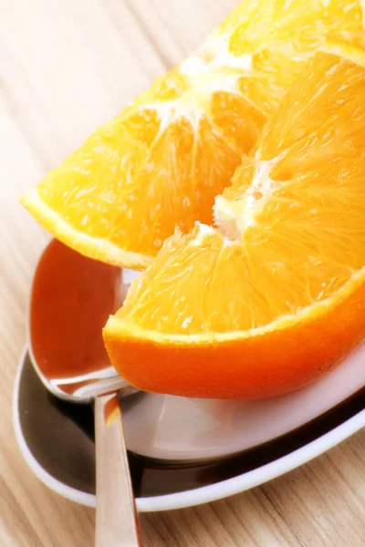 오렌지와 숟가락 — 스톡 사진