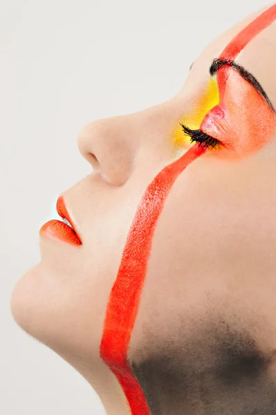 Bela Mulher Com Lábios Vermelhos Batom Preto — Fotografia de Stock