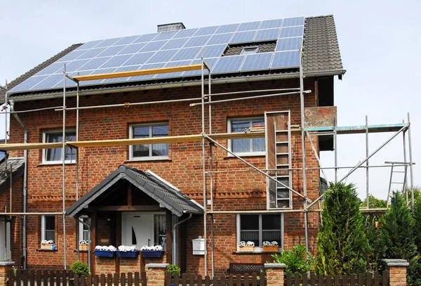 Panel Solar Techo Una Casa — Foto de Stock