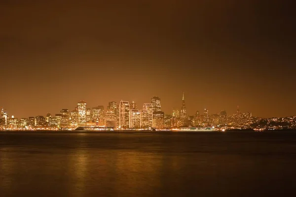 San Francisco Skyline Nachts — Stockfoto