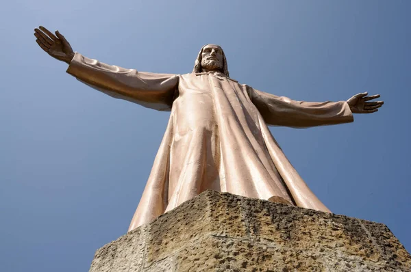 Άγαλμα Του Ιησού Χριστού Στο Ναό Del Sagrad Cor Στη — Φωτογραφία Αρχείου