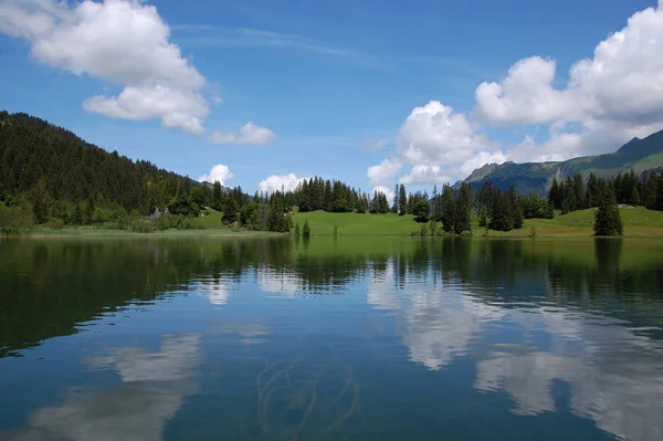 Görkemli Alp Manzarası Manzarası — Stok fotoğraf